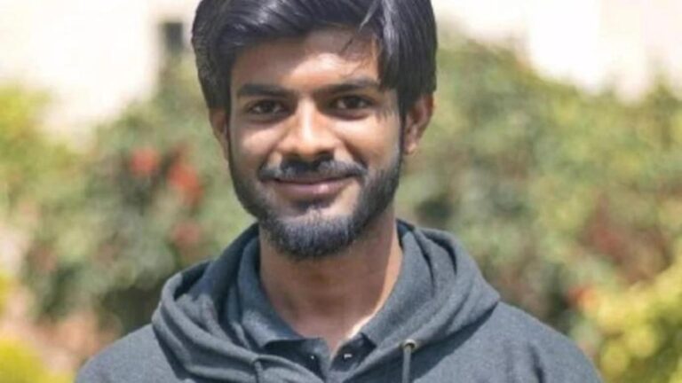 Anurag Makade, Bagged a Record-breaking Salary of Rs 1.25 crore from Amazon